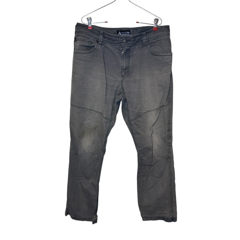 Eddie Bauer Men's Jeans First Ascent Distressed Relaxed Straight Denim 36X32‎